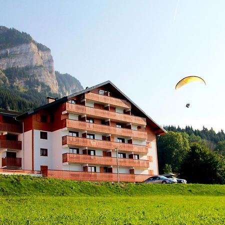 Appartement Confortable A Thollon-Les-Memises Avec Vue Luaran gambar