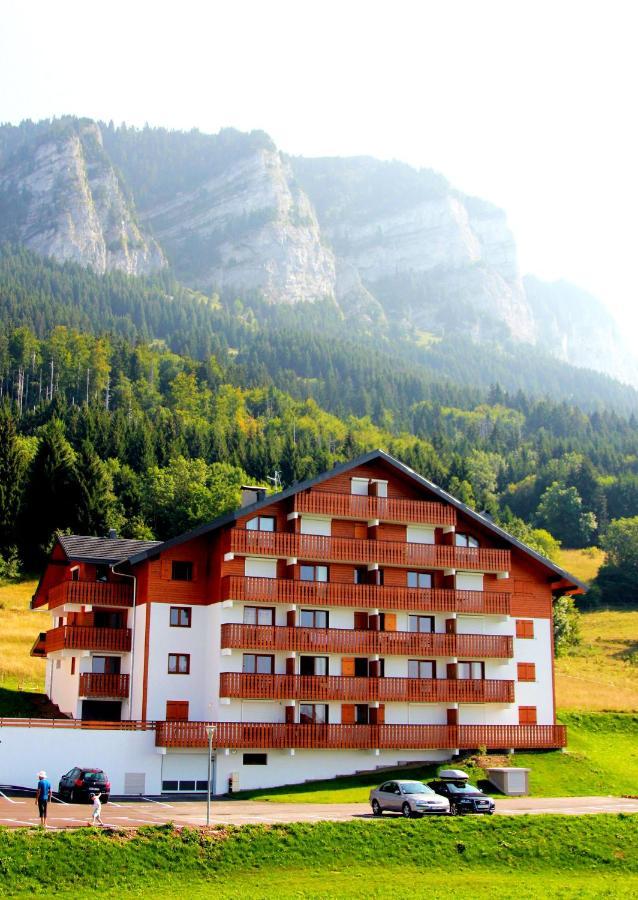 Appartement Confortable A Thollon-Les-Memises Avec Vue Luaran gambar