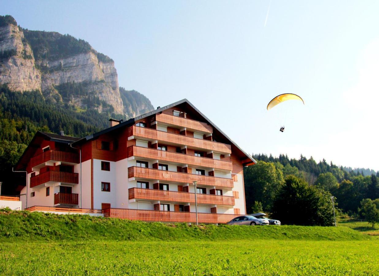 Appartement Confortable A Thollon-Les-Memises Avec Vue Luaran gambar